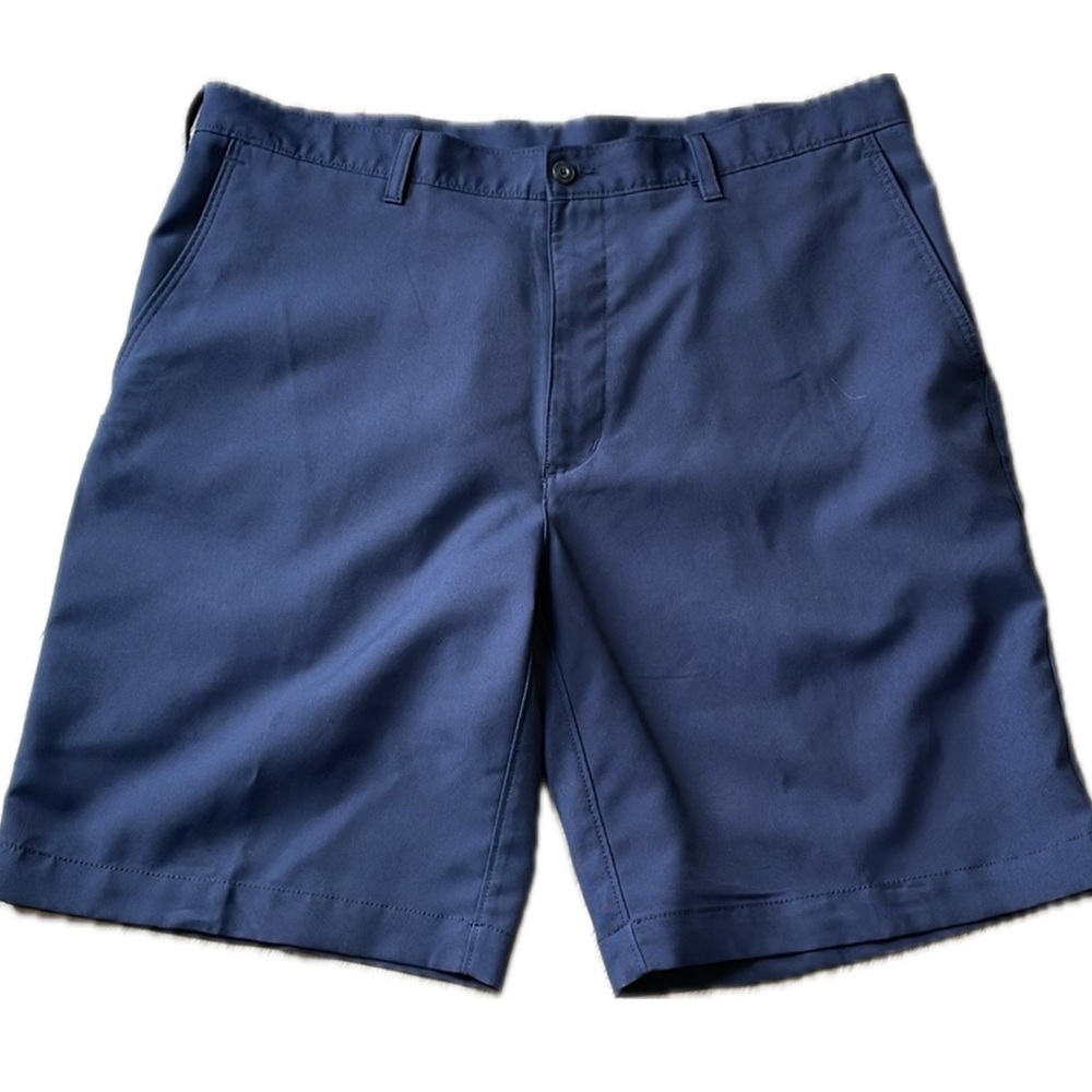 PGA Tour Blue Golf shorts with leg pocket .